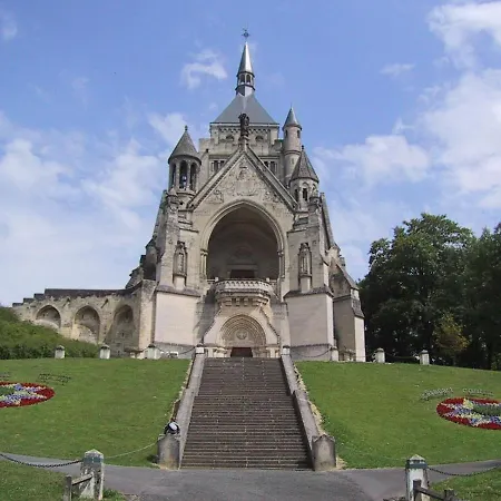 Апартаменты Le Pinot, 30 Min De Reims *